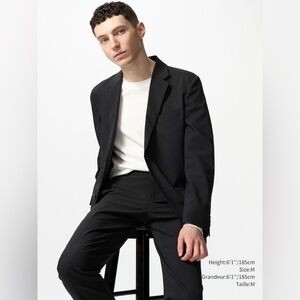 Uniqlo AirSense Suit – Black – Men’s Medium
